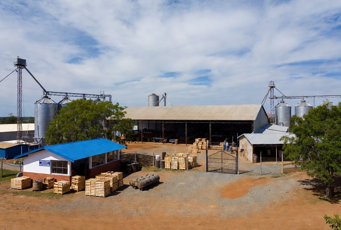 Cooperativa de produtores inaugura agroindústria e gera 80 empregos