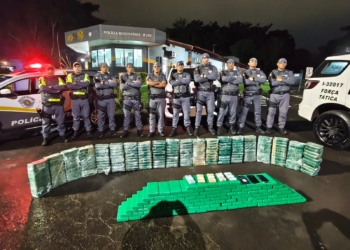 Policiamento Rodoviário e Força Tática apreendem 323,7 quilos de cocaína e crack em Assis