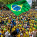 Campanha de Flávio Bolsonaro realiza manifestação na Paulista