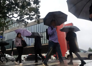 Inmet alerta para tempestades em toda a faixa leste do país