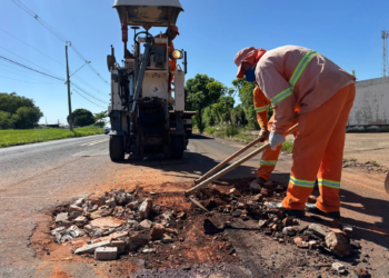 Prefeitura intensifica tapa-buraco em bairros de três regiões de Marília